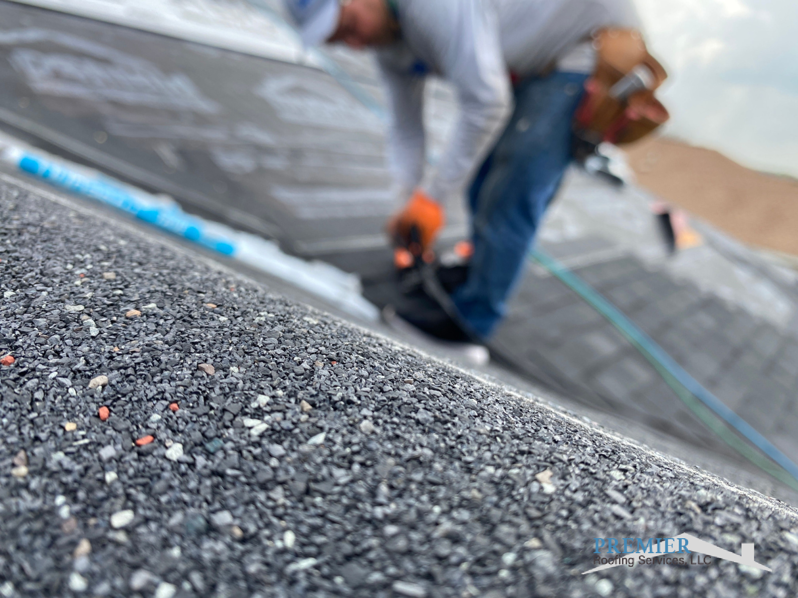 Avoid the Potential Pitfalls of DIY Roof Replacement in Enumclaw