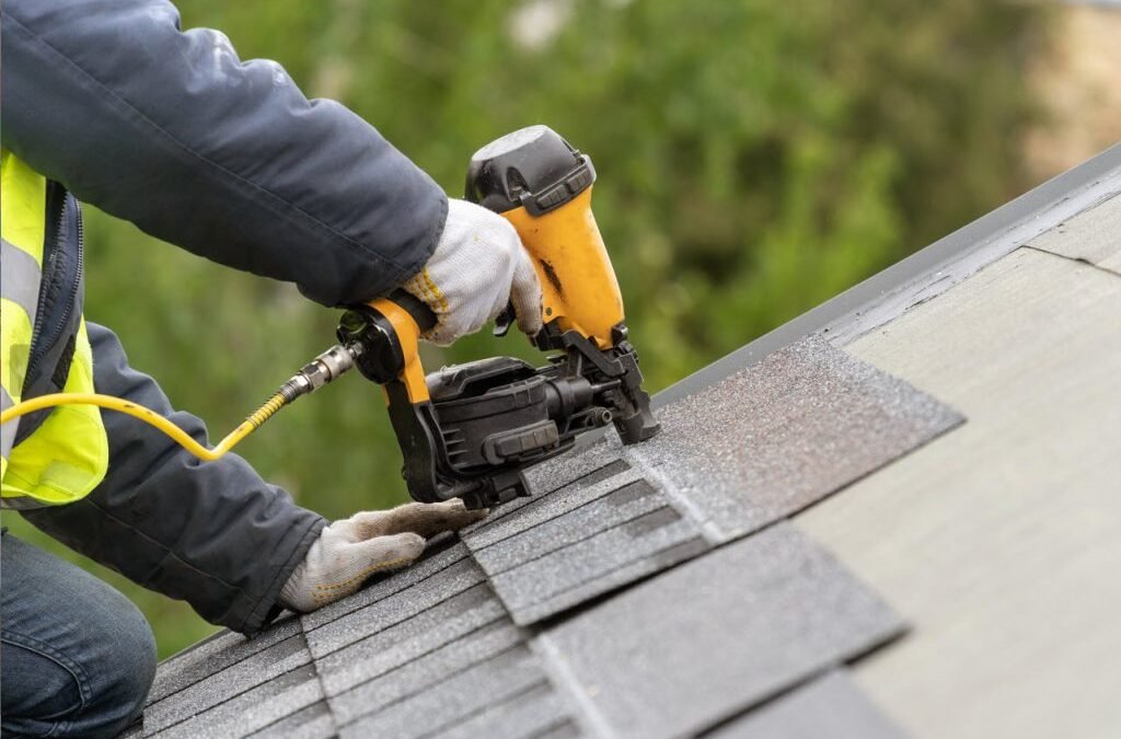 Asphalt, Metal, or Tile: Choosing Materials