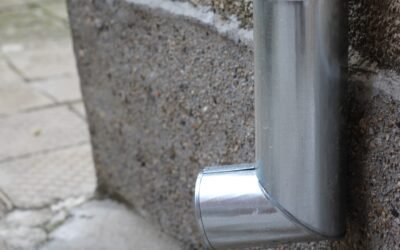 Seamless Gutters vs Sectional: What Whidbey Island Homes Really Need