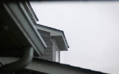 Seamless Gutters vs. Sectional: Why Extruded Systems Win in the PNW