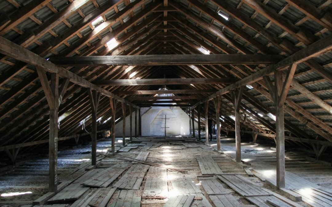 Attic Moisture in the Wet Season: How Poor Ventilation Rots a Roof From Underneath
